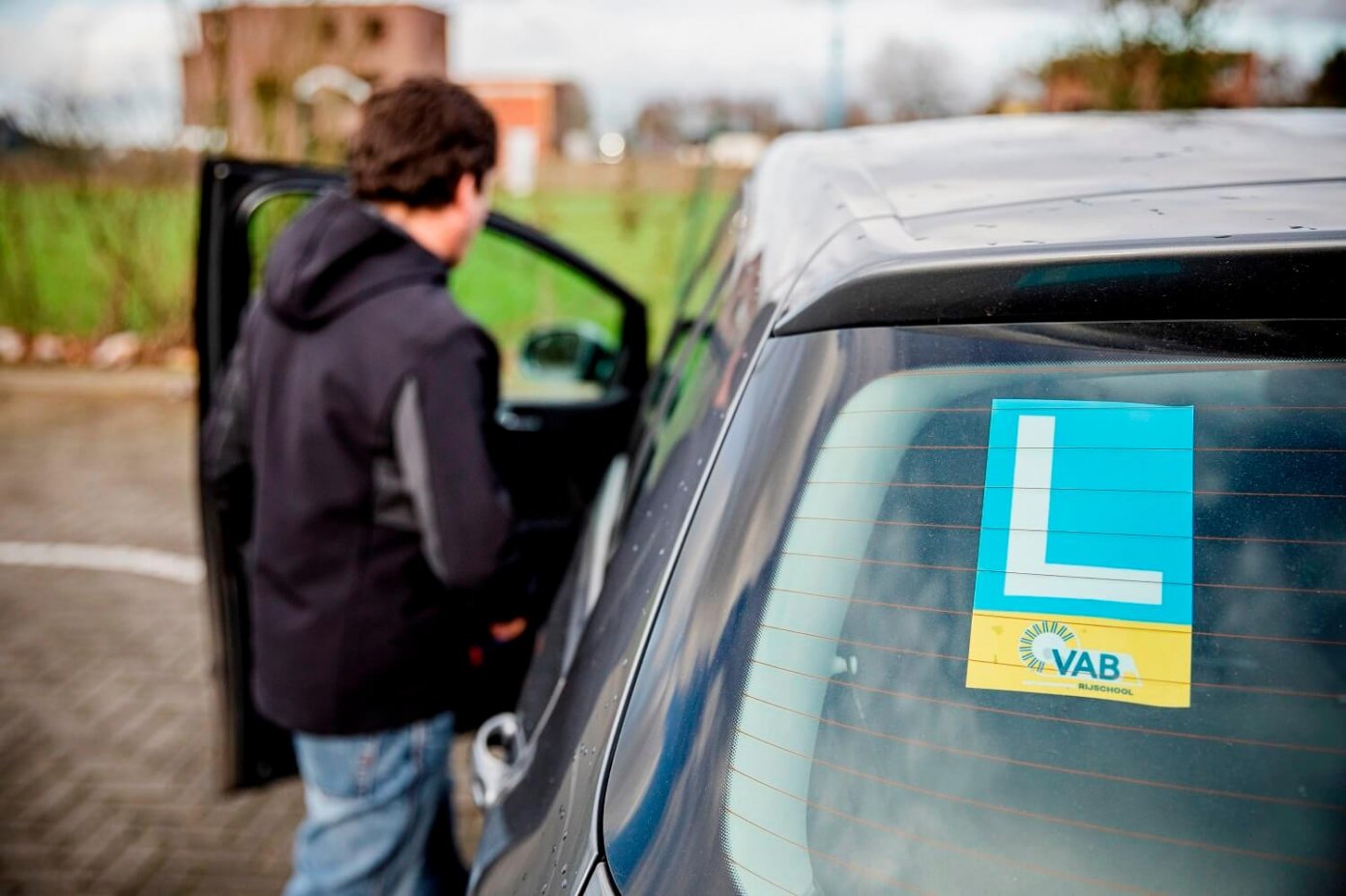 Mag ik nog leren autorijden met de coronamaatregelen? | VAB-Magazine