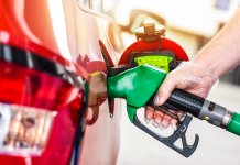 In coronatijden rijden we goedkoper maar ook sneller tanken coronatijden