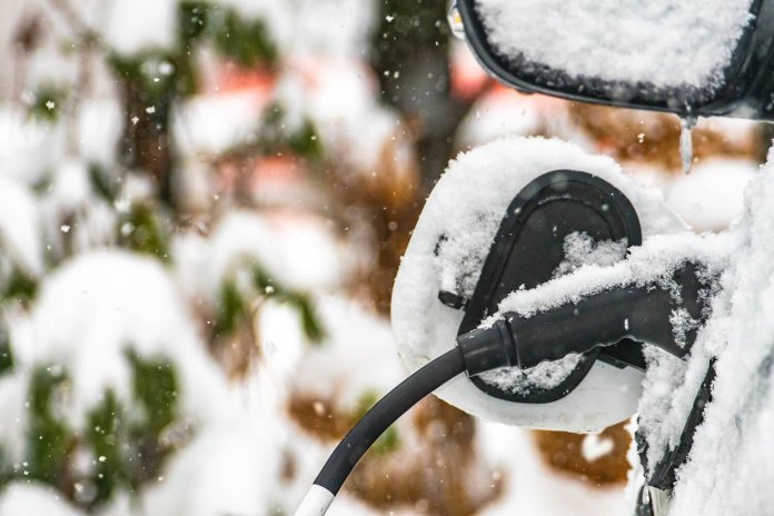 vastgevroren laadkabels elektrische auto winter laden