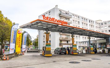 Diesel tanken is voortaan niet meer mogelijk in dit tankstation van TotalEnergies op de Franse Périphérique. © Shutterstock