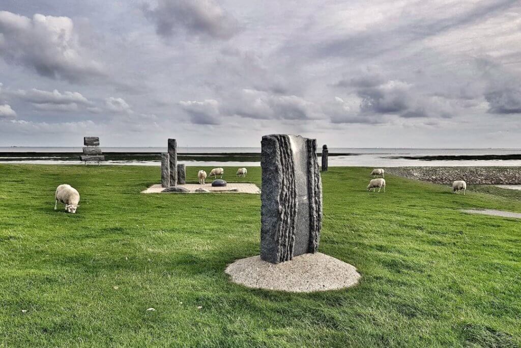 Waddeneilanden Terschelling kunstwerk Beelden uit Zee schapen