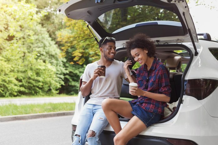 Regelmatig pauzeren tijdens lange autorit