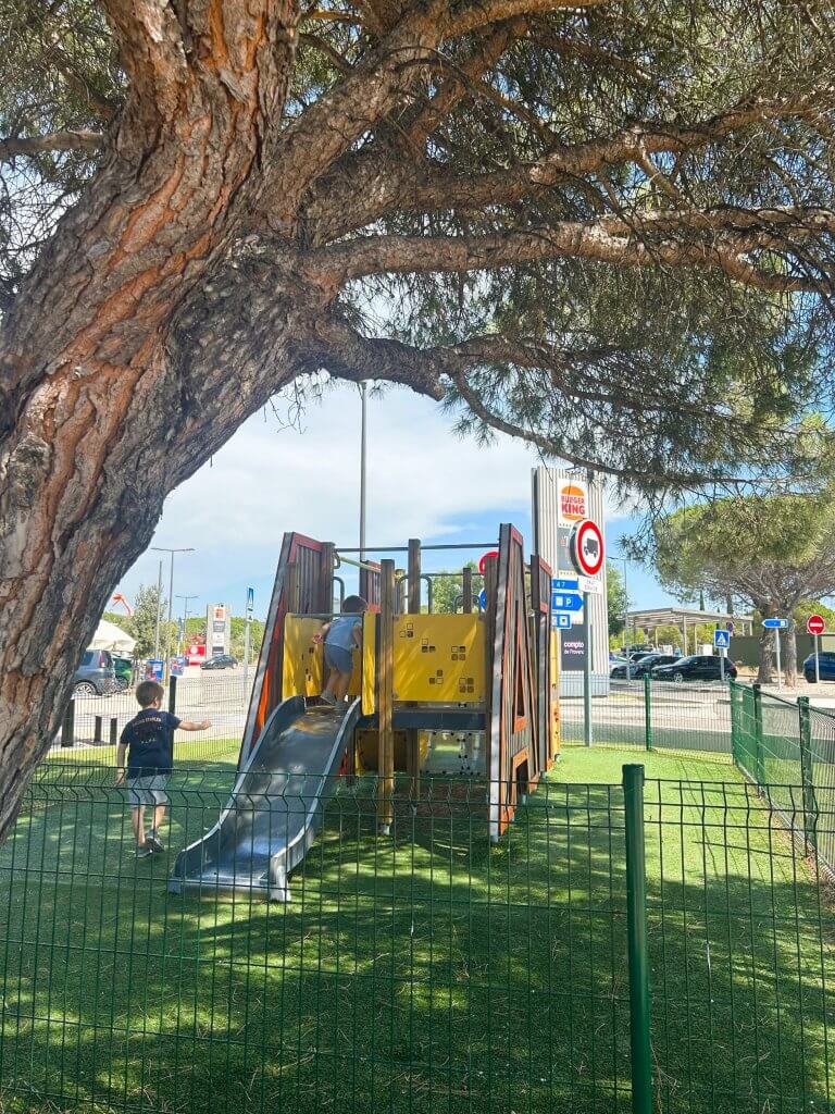 Aires de services Autoroute du Soleil