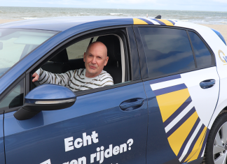 Rijlesgever bij VAB: Bart vertelt Bart